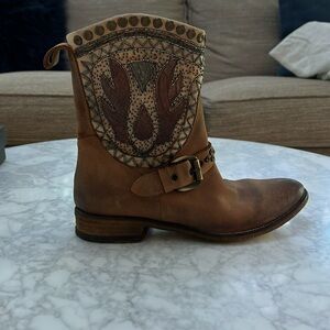 The ShoeBox Western Leather Boot.  37